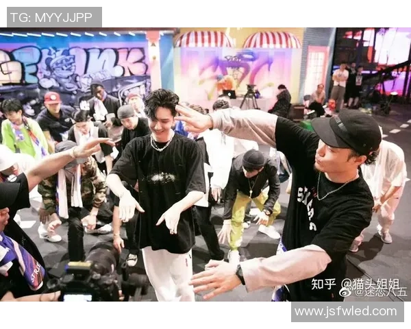 全国街舞大赛点评聚焦上海街舞队精彩节奏表现与舞台魅力分析